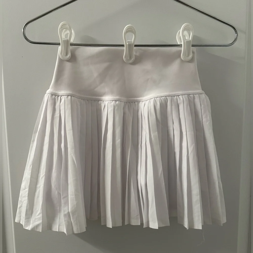 ALO Yoga White Pleated Tennis Skirt